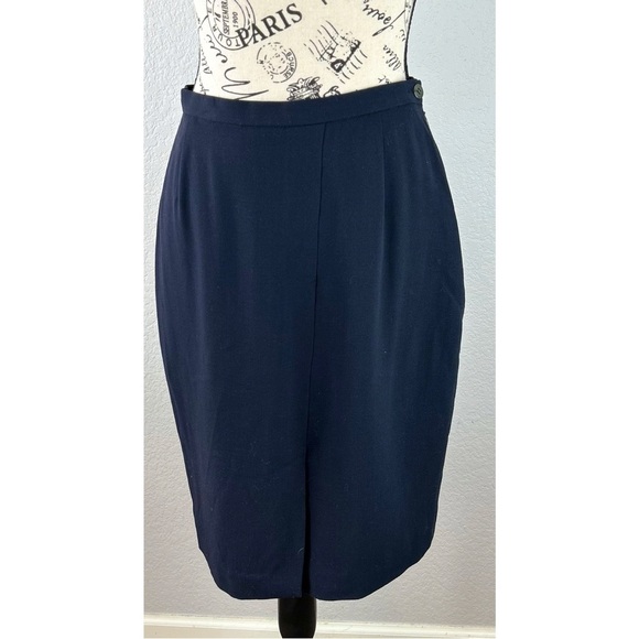 Georgio Armani Vintage Picnic Skirt, 26” Waist / Small - Picture 5 of 14